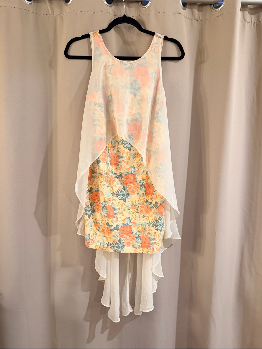 DeJaVu Floral Layered High-Low Women's - Peach & Cream